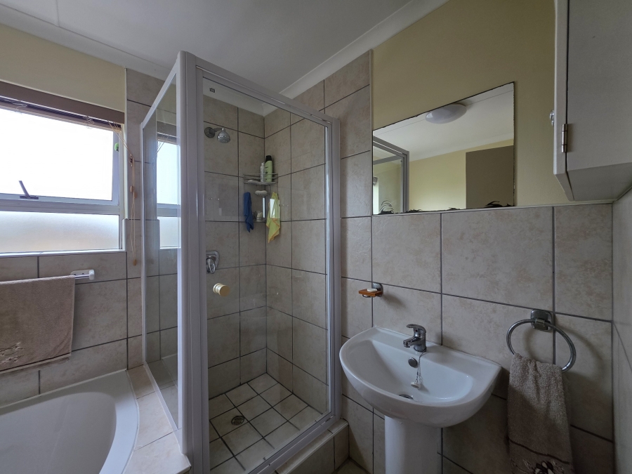 2 Bedroom Property for Sale in C Place Eastern Cape